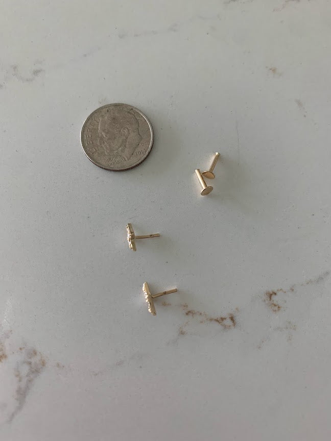 Tiny 14K Gold Lightning Bolt Stud Earrings | Minimalist Earrings | Everyday Earrings | Dainty