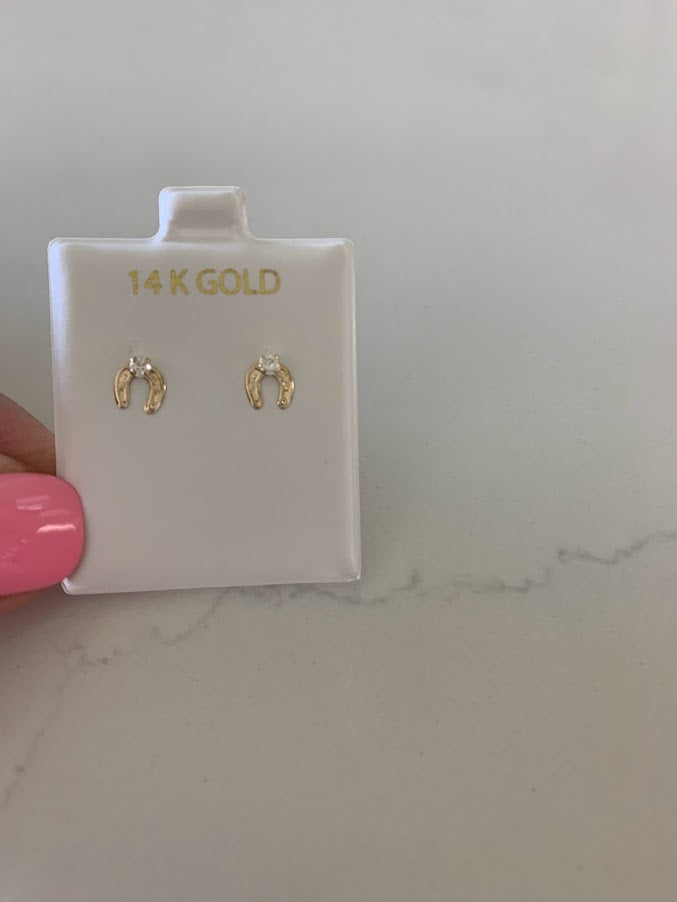 Tiny Horse Shoe Stud Earrings in 14K Gold | Horse Shoe Minimalist Earrings |Tiny Screw Stud Earrings |  Horseshoe Good Luck Charms Earrings | Dainty Earrings | Women Earrings | Kid Earrings