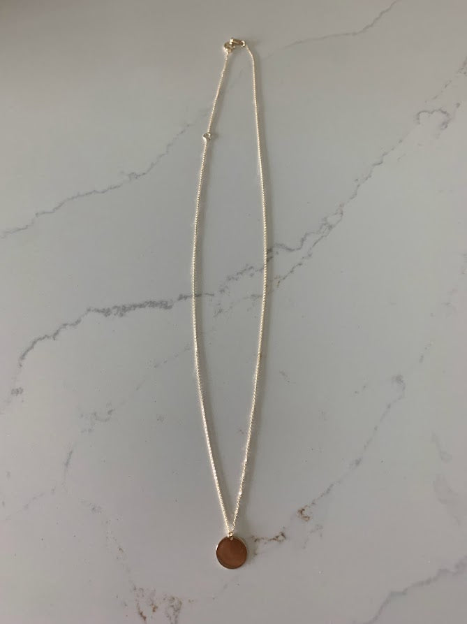 14K Gold Dainty Disc Pendant Necklace - Engravable