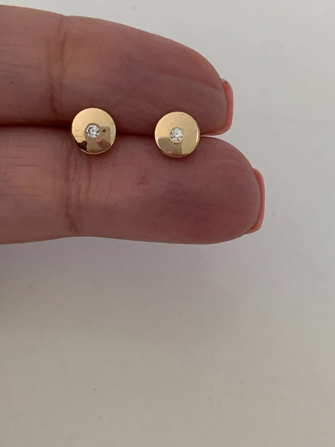 14K Yellow Gold Bezel Stud Earrings, Solitaire Earrings, Cubic Zirconia Studs, Dainty Bezel Studs, 7MM Shiny Everyday Earrings
