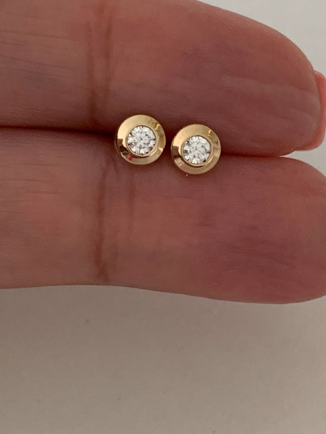5MM 14K Gold Bezel Stud Earrings | Bezel Set Earrings Studs | Screw Back Studs | Circle Studs | Bezel Studs