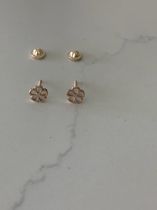 14K Yellow Gold Mother of Pearl Flower Stud Earrings,Flower Earrings, Mother of Pearl Studs, Studs, 6MM Shiny Flower Studs