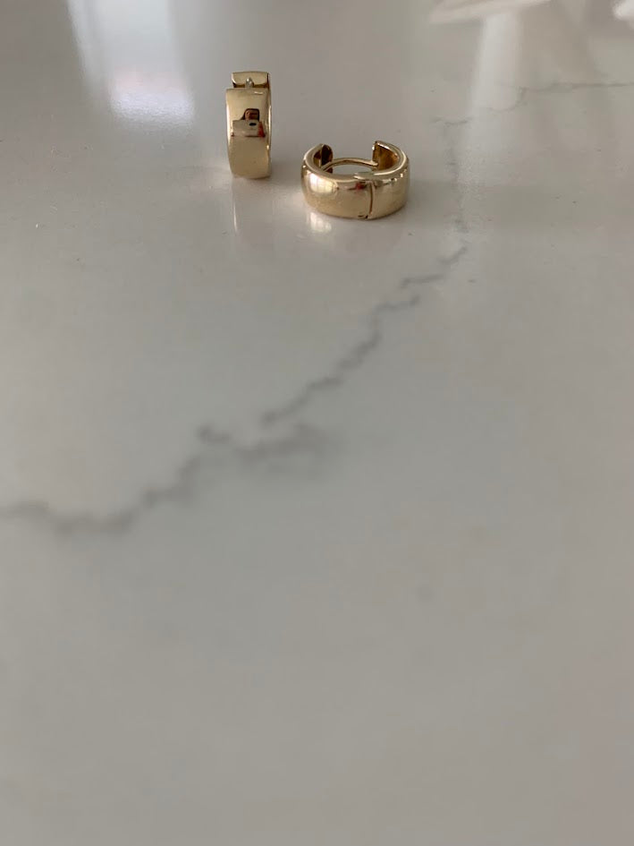 Bold Thick Hoop Huggie Earrings, 14K Gold Huggie, Statement Everyday Hoop Earrings,Boyfriend Huggies, Gift for Her, Genuine 14K Gold Jewelry