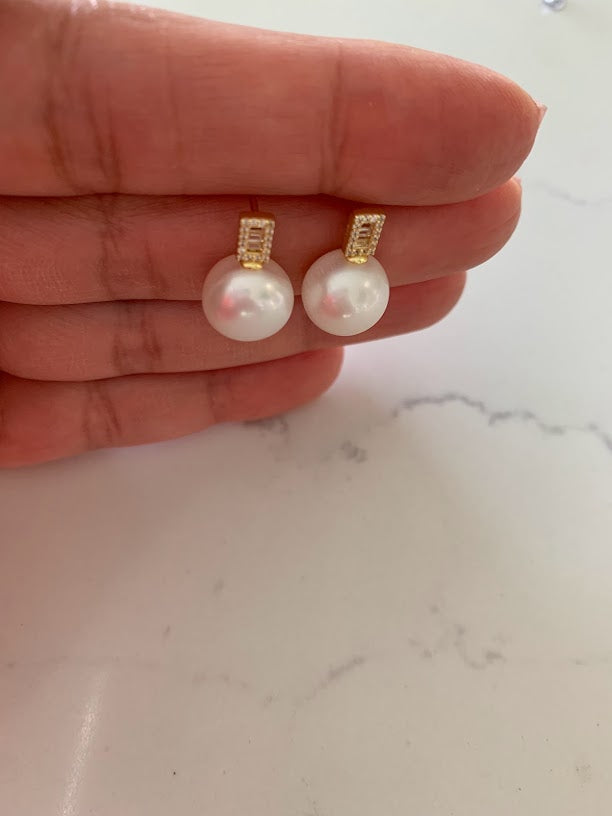 Round Large Pearls on Rectangular Baguette CZ Earrings| Baguette Earrings | Gold & Silver Bridal Earrings | Bridesmaid Wedding Gifts for Her