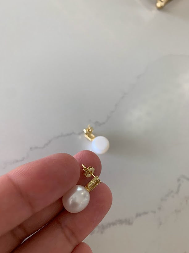 Round Large Pearls on Rectangular Baguette CZ Earrings| Baguette Earrings | Gold & Silver Bridal Earrings | Bridesmaid Wedding Gifts for Her