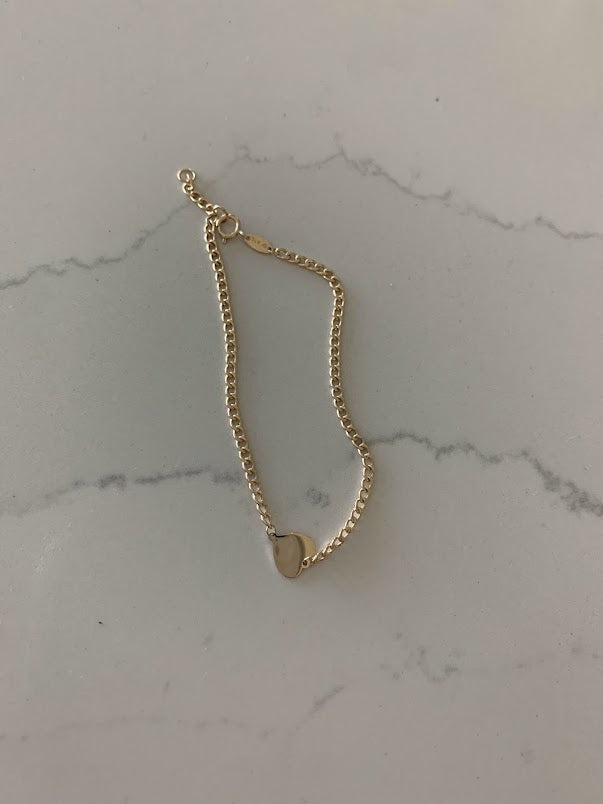 14K Gold Cuban Curb Bracelet with Flat Heart • Link Bracelet  • Cuban Link Bracelet with Heart • Cuban Link • 14K Gold Bracelet •