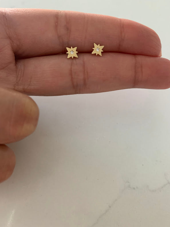 14K Gold 6MM Starburst Studs Earrings, Star Earrings, Gold Studs, Celestial Earrings, Minimalist Style