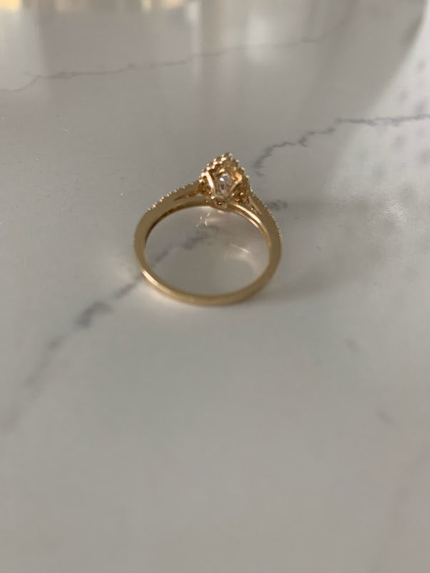 14K Yellow Gold Pear-cut Cubic Zirconia One Tier of Shimmering round Cubic Zirconia | Anniversary Ring | Engagement Ring | Ring for her