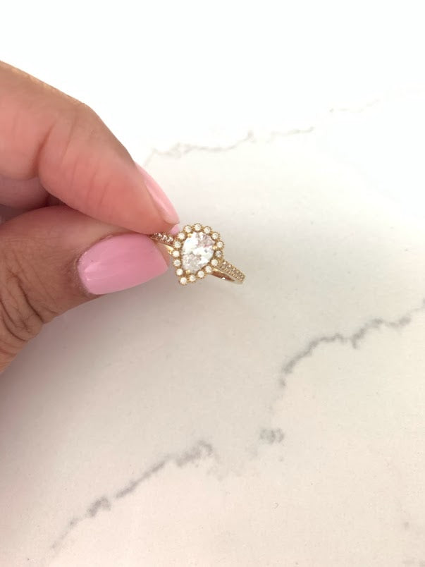 14K Yellow Gold Pear-cut Cubic Zirconia One Tier of Shimmering round Cubic Zirconia | Anniversary Ring | Engagement Ring | Ring for her