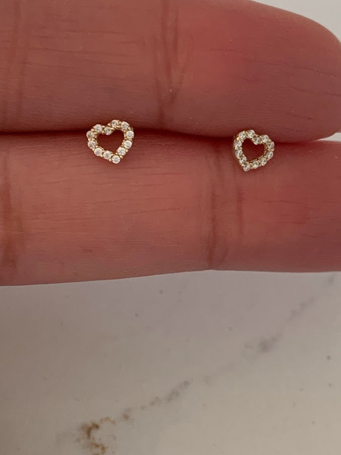 Heart Stud Earrings in 14K Gold