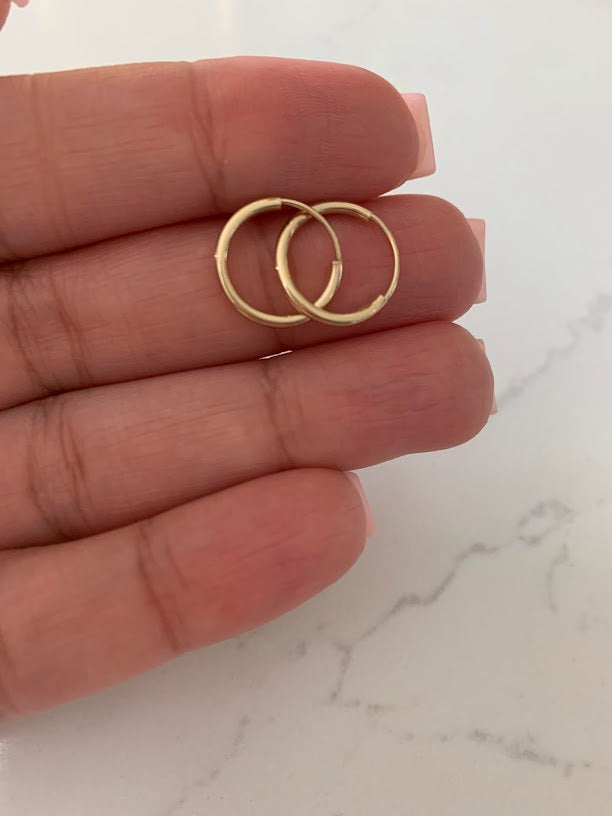 Thin Hoops in 14K Gold, Real Gold, Gold Hoops, 14K Gold Earrings, Gold Thin Hoops