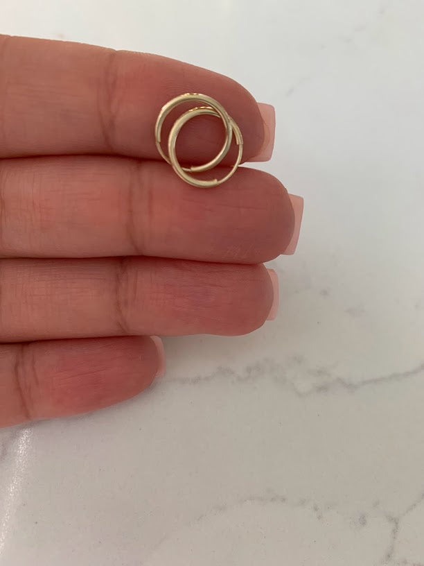 Thin Hoops in 14K Gold, Real Gold, Gold Hoops, 14K Gold Earrings, Gold Thin Hoops