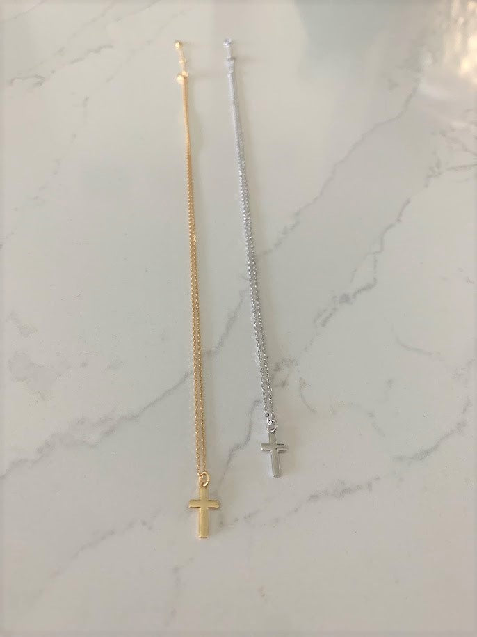 Dainty Cross in Sterling Silver