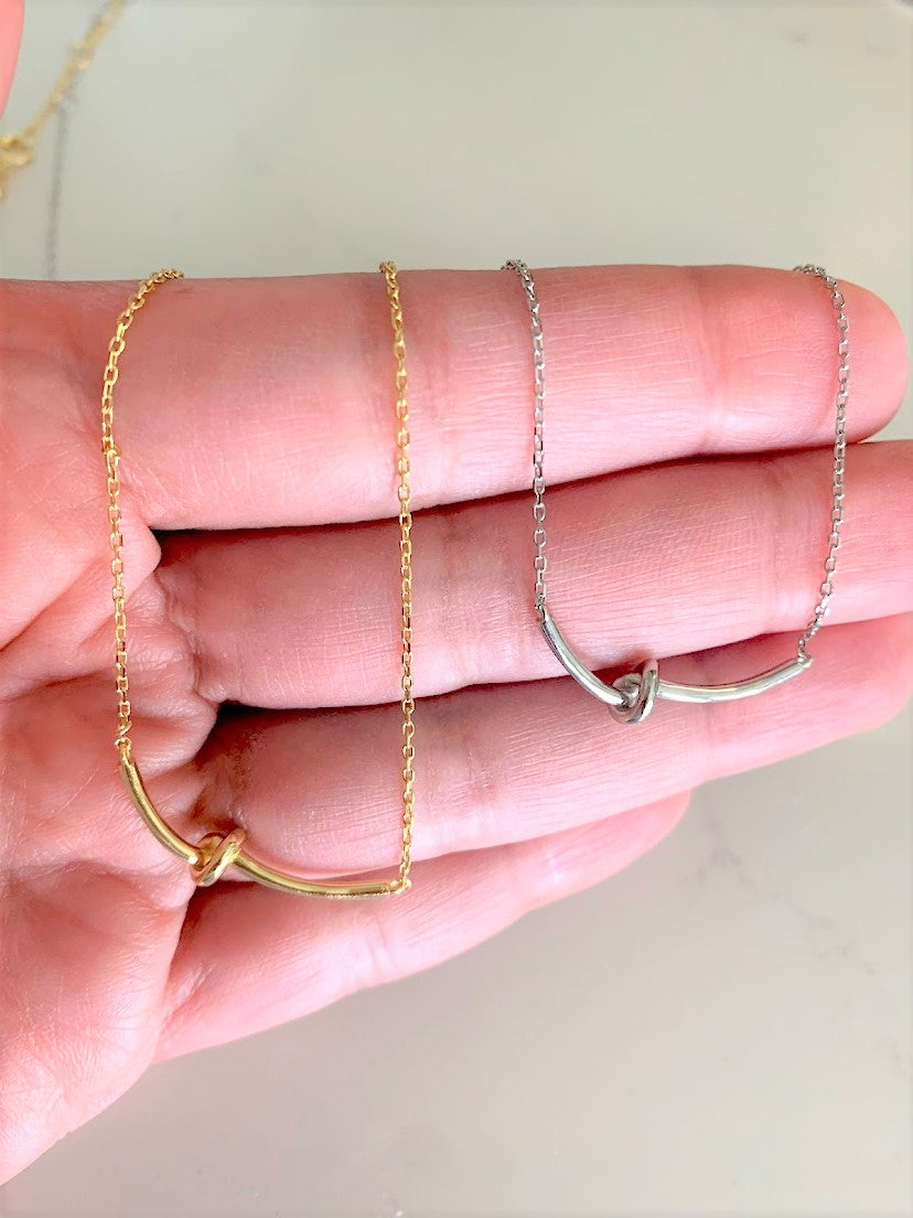 Minimalist Knot Necklace in 925 Sterling Silver
