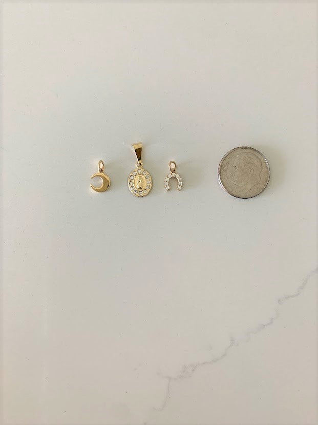 14K Solid Gold Our Lady of Guadalupe Pendant, Horseshoe Dainty Pendant, Dainty Moon Pendant