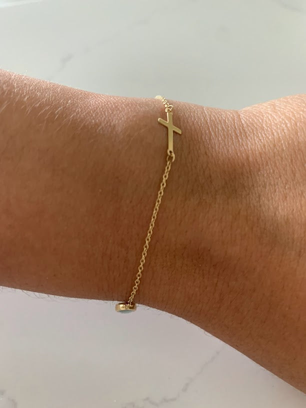 14K Gold Evil Eye Bracelet , Mother of Pearl Evil Eye, 6mm Eye Diameter, 7" Length, Spring Clasp, Dainty Chain Bracelet