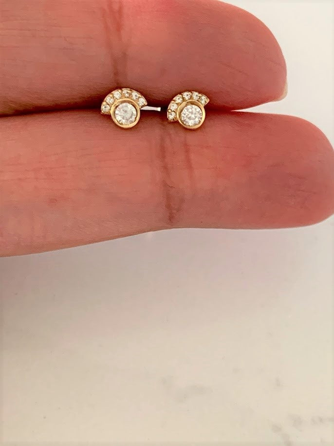 Cubic Zirconia Flower Earrings in 14K Gold