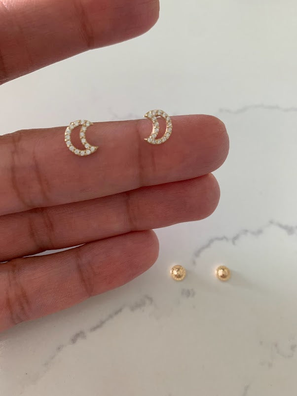 14K Gold Moon Stud Earrings with CZ, Moon Earrings, Moon Gold Studs, Moon Earrings, 14K Gold Earrings, Dainty Moon Studs