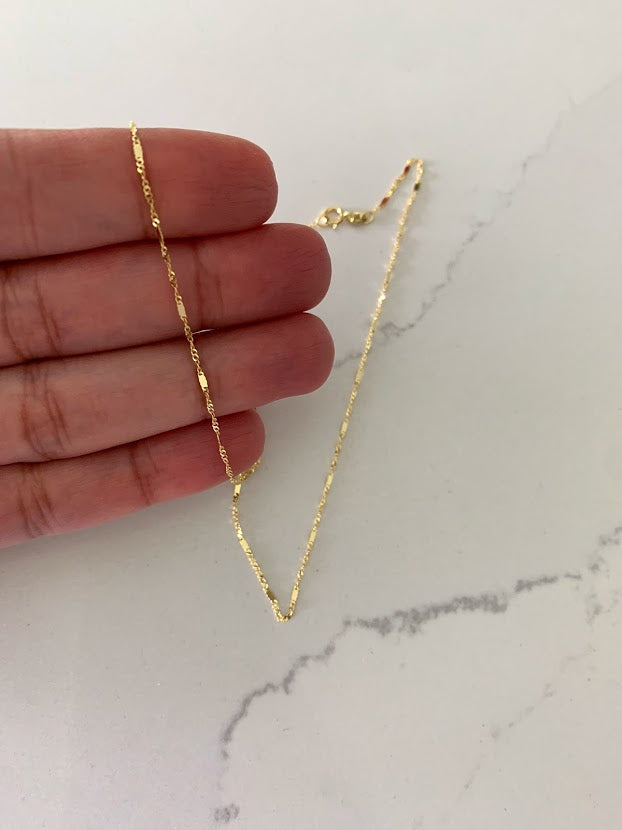 14K Yellow Gold 1.3 MM Singapore with Bar Chain