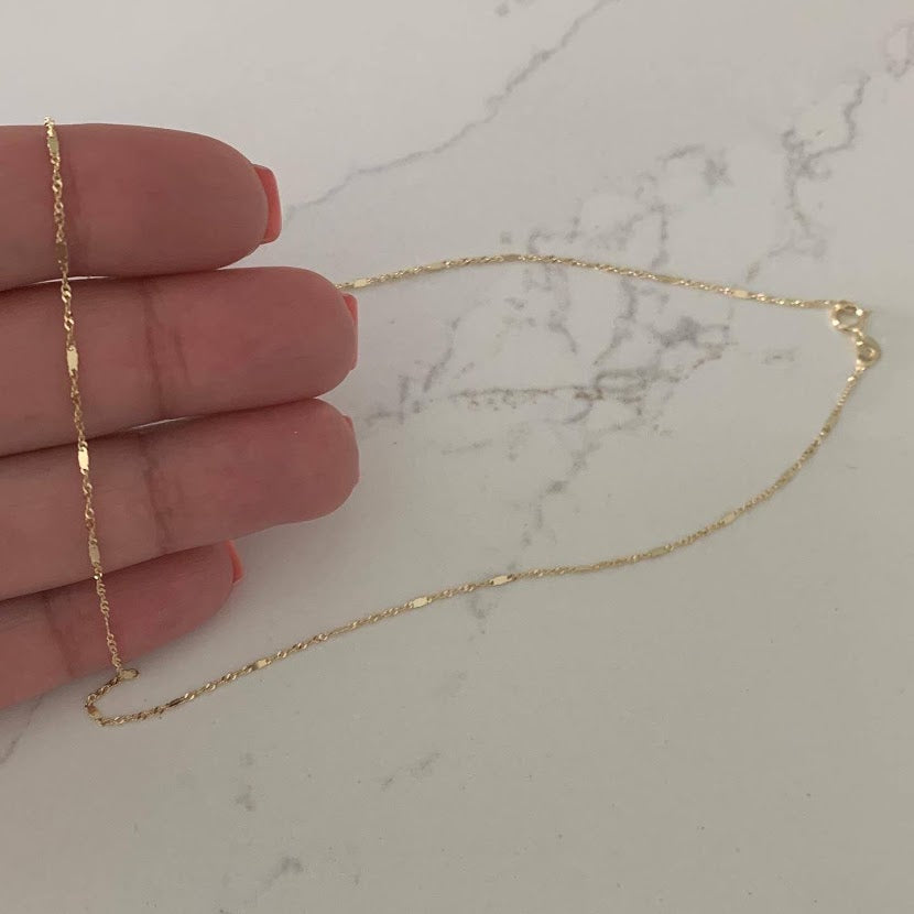 14K Yellow Gold 1.3 MM Singapore with Bar Chain