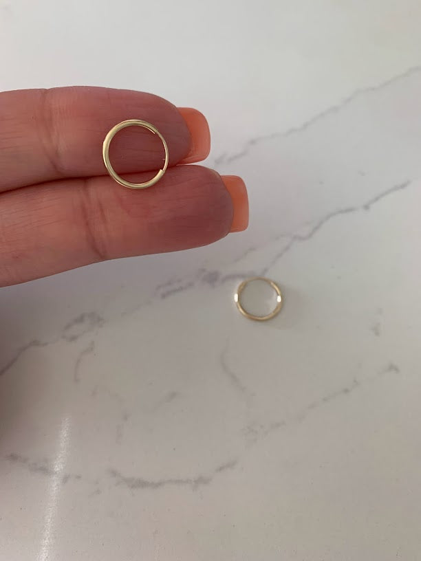 Thin Hoops in 14K Gold, Gold Hoops, Solid Gold Hoops, 14KY 1mm Hoop Earrings