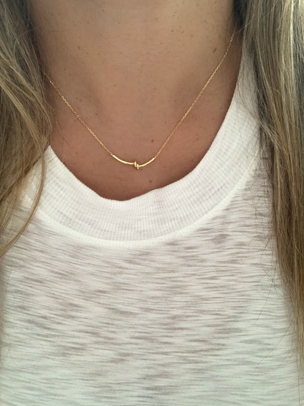 Minimalist Knot Necklace in 925 Sterling Silver