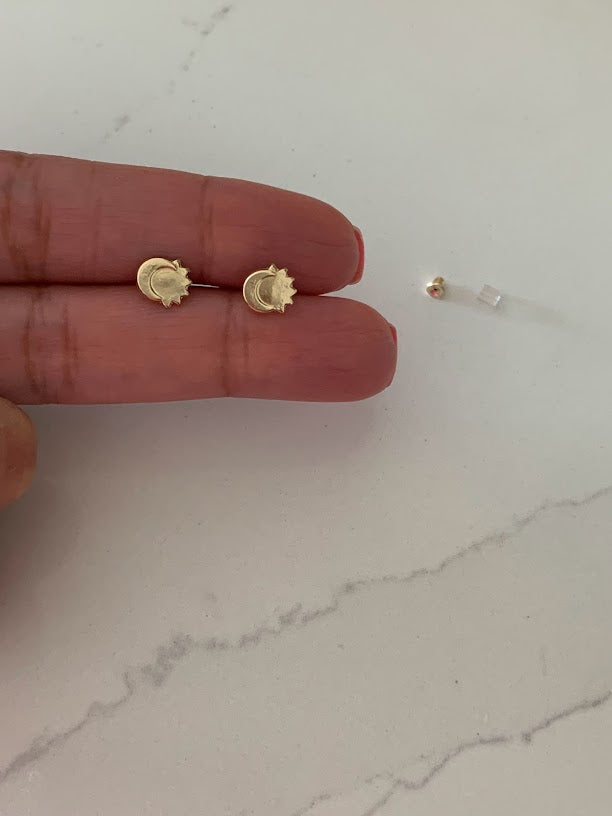 14K Gold Eclipse Stud Earrings, Sun & Moon Earrings, Sun Star Gold Studs, Celestial Earrings, 14K Gold Earrings, Dainty Eclipse Studs