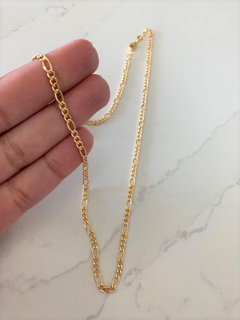 Curved Sequin Figaro Chain in Gold-Filled